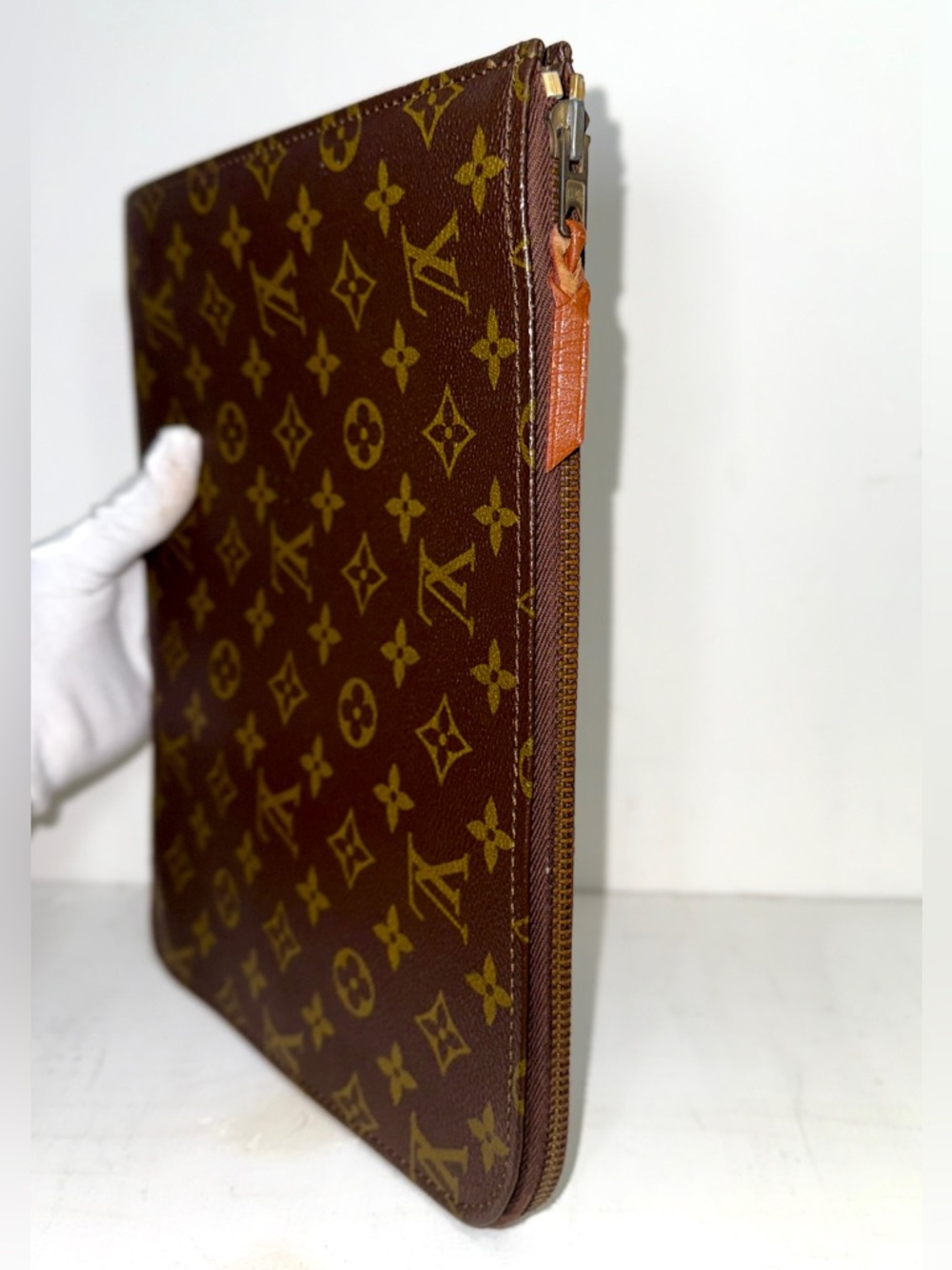 Auth LOUIS VUITTON Documents Zip around Holder - Picture 2 of 10